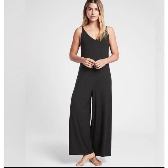 Athleta Black Nighttime Bliss Sleep Romper 1 piece Jumpsuit PJ Medium maternity - Picture 1 of 7